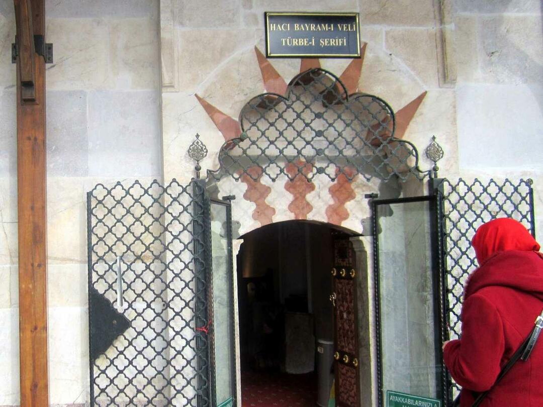Gerbang Makam Haci Bayram-i Veli