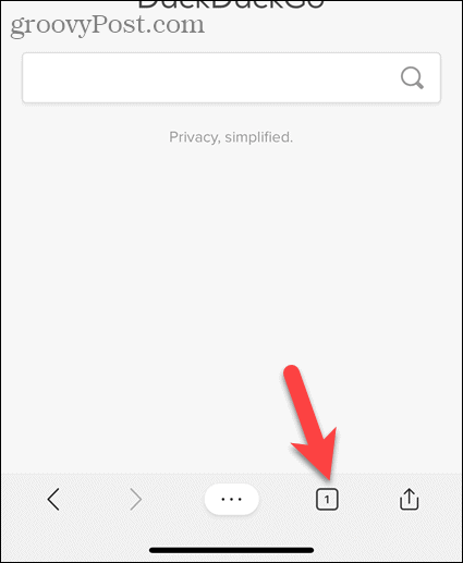 Ketuk ikon tab di Edge untuk iOS