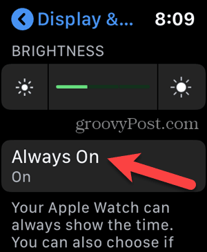 Ketuk Selalu Aktif di Pengaturan di Apple Watch Anda
