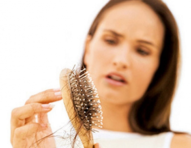 Apakah menggaruk rambut mencegah kerontokan?