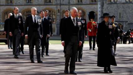 Kerajaan Inggris telah menjadi hitam! Gambar dari pemakaman Pangeran Philip ...