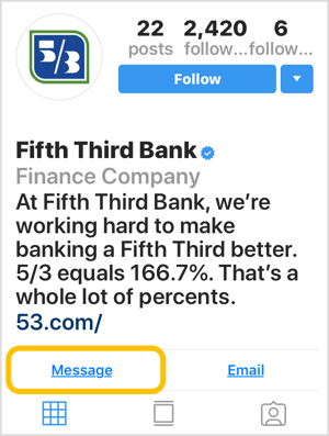 Profil Instagram untuk bank dengan tombol Pesan ajakan bertindak.