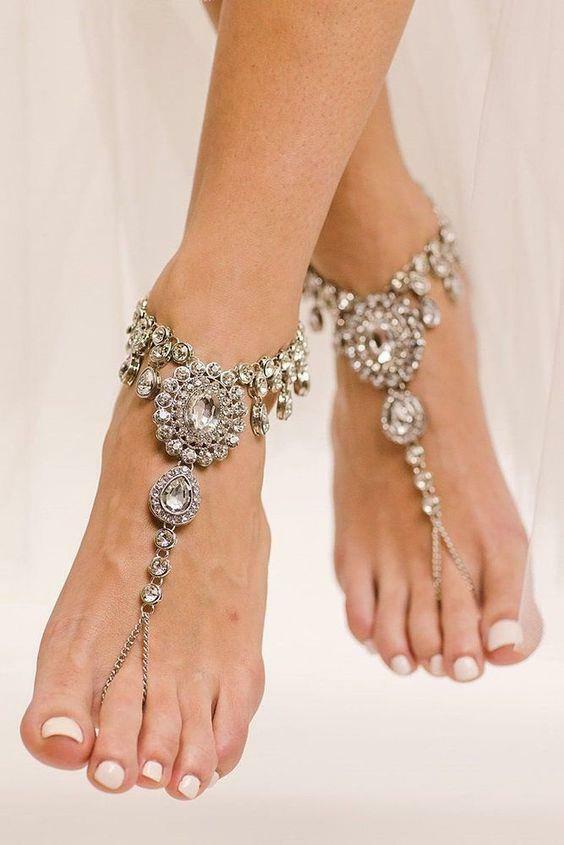 perhiasan kaki