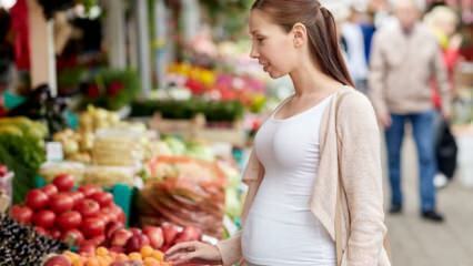 Bagaimana diberi makan pada trimester pertama kehamilan?