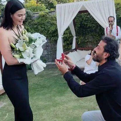 İrsel Çivit Sevcan Yaşara melamar pernikahan 3 bulan lalu.