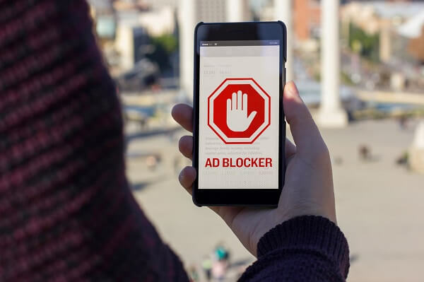 Pemblokir iklan memengaruhi keefektifan iklan Anda, tetapi tidak memengaruhi data Anda.