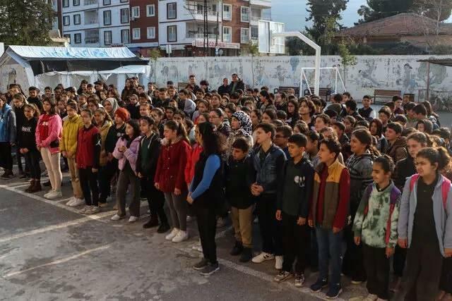 Sekolah dibuka kembali di 7 distrik di Hatay