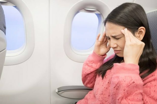 Apa itu penyakit pesawat terbang? Apa yang harus dilakukan untuk menghindari sakit di pesawat?