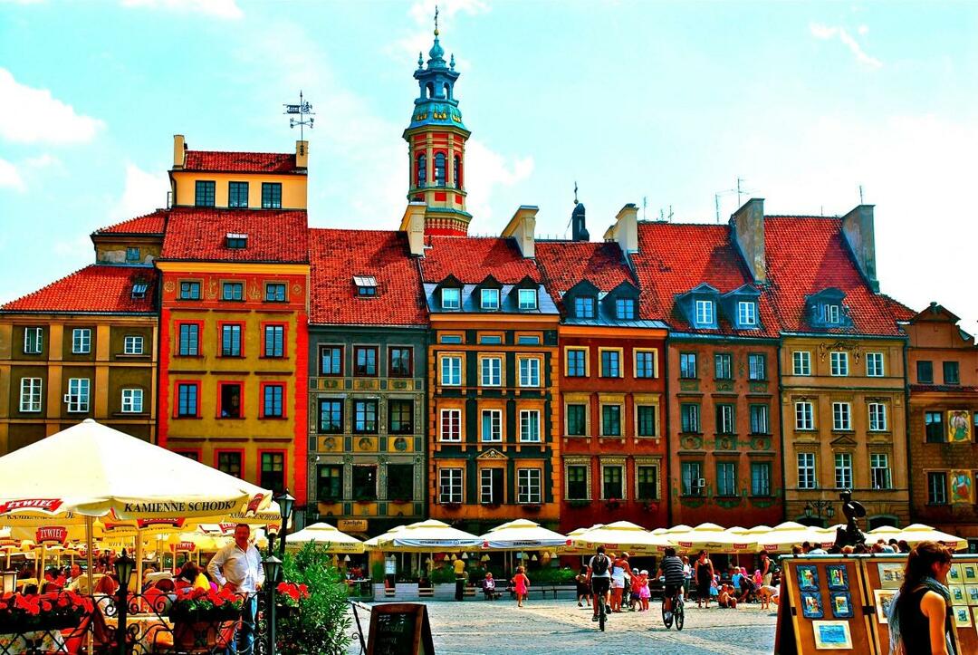 Tempat untuk dikunjungi di Warsawa
