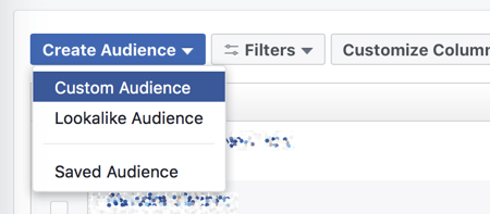 Buat audiens khusus di Pengelola Iklan Facebook.