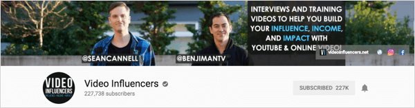 Video Influencer adalah saluran yang menghasilkan wawancara mingguan.