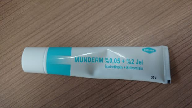 Apakah munderm gel memiliki efek samping?