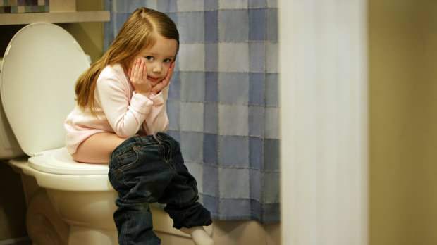 Bagaimana pelatihan toilet diberikan kepada anak-anak?