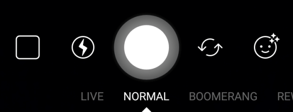 Normal menambahkan gambar atau video baru ke cerita Anda.