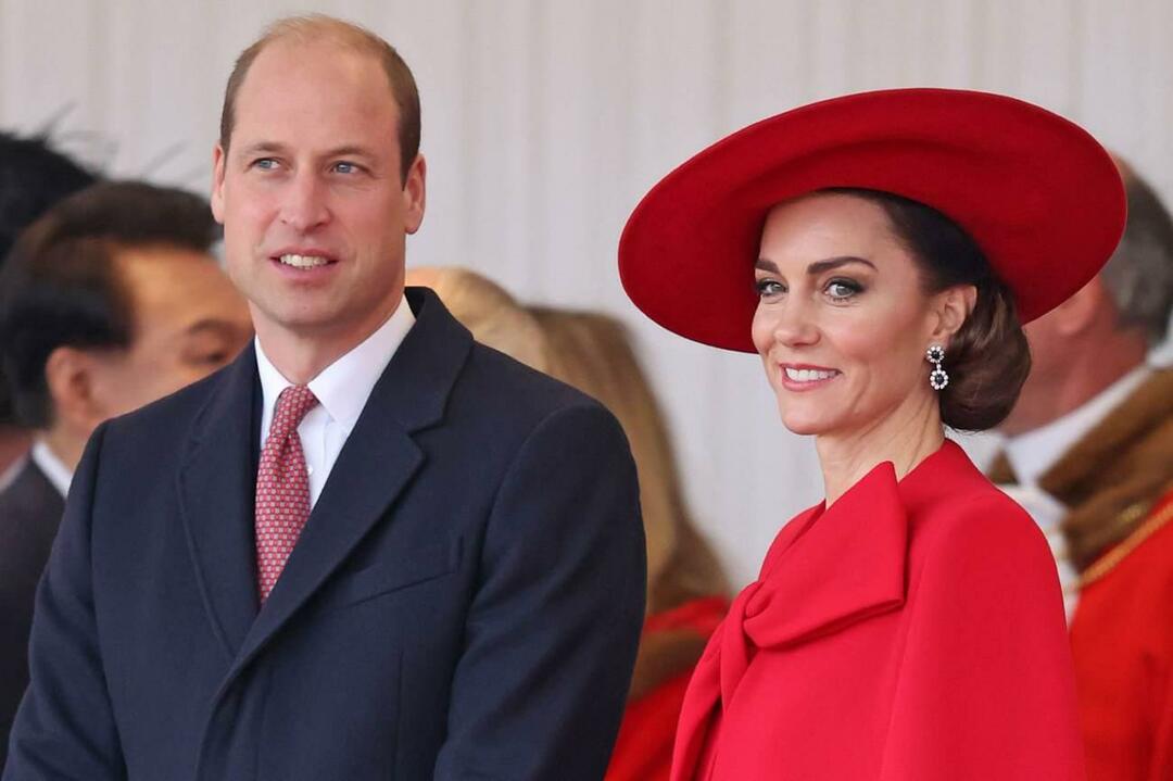 Keanggunan yang mengubah permainan dari Kate Middleton! Itu telah disimpan terkunci sejak tahun 1930. Dia memakainya untuk pertama kalinya.