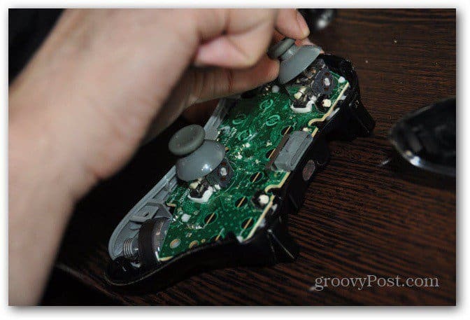 Ubah Xbox 360 controller analog thumbsticks melepas tongkat tua