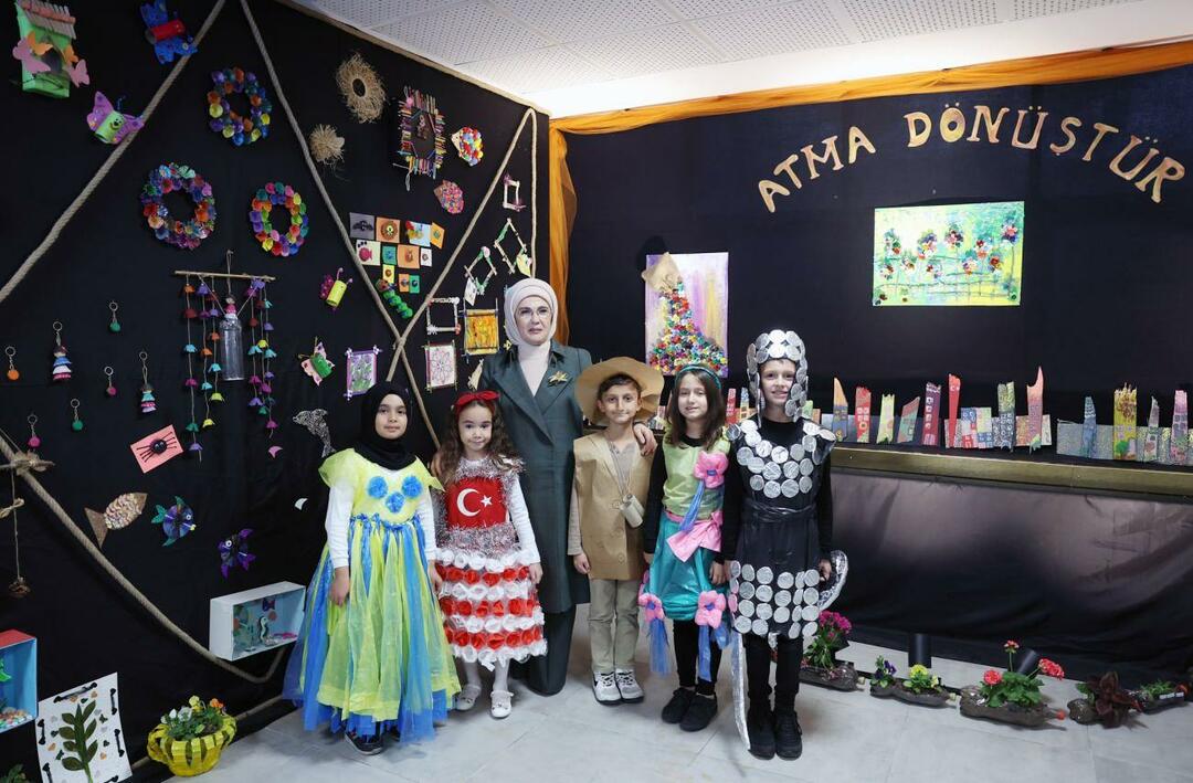 Emine Erdoğan mengunjungi Sekolah Dasar Ostim di Ankara