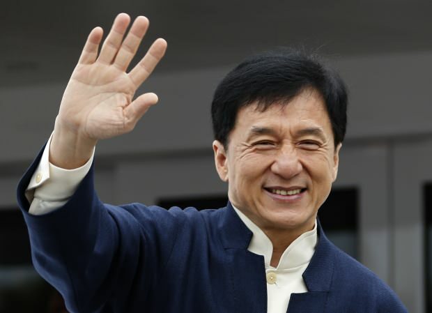 Aktris terkenal Jackie Chan diduga dikarantina dari coronavirus! Siapakah Jackie Chan?