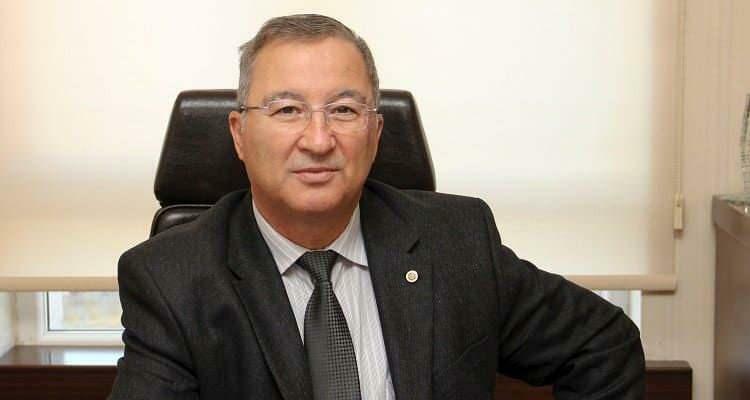 Anggota Komite Ilmiah Prof. dr. Nevzat Artik,