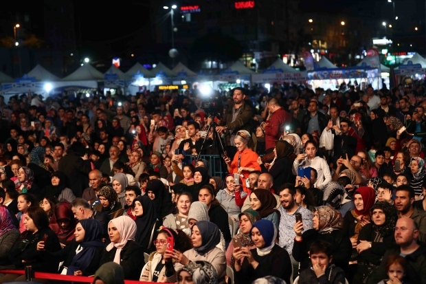 Penyanyi Bosnia Zeyd Şoto dan Eşref Ziya Terzi memberikan konser!