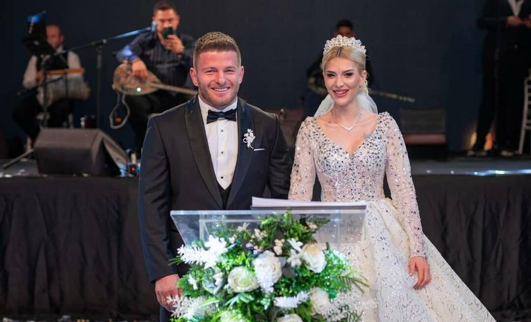 Mantan kontestan Survivor İsmail Balaban dan İlayda Şeker mengadakan pernikahan di Antalya.