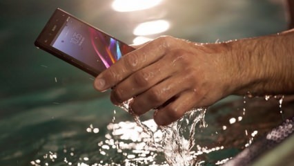 Apa yang harus dilakukan pada ponsel yang jatuh ke air?