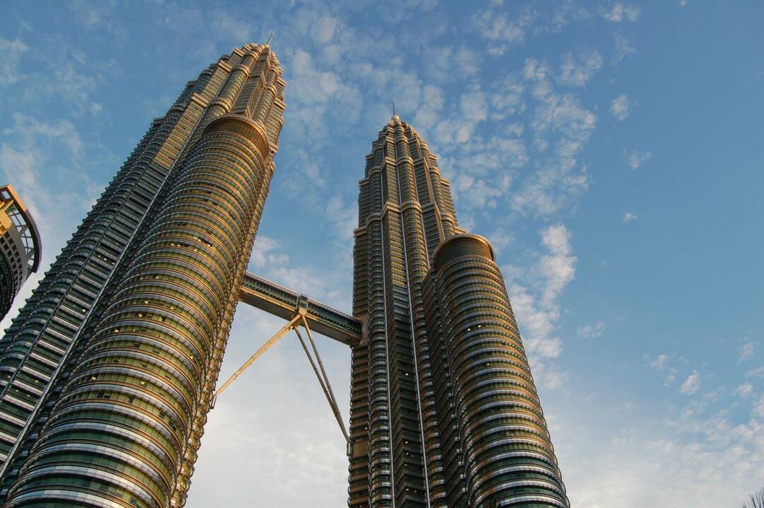  Pemandangan dari Menara Kembar Petronas