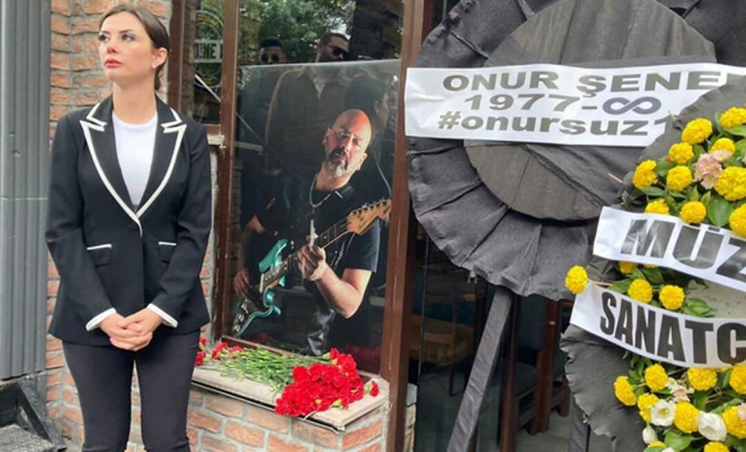 Upacara peringatan diadakan untuk Onur Şener, yang dibunuh karena permintaannya untuk sebuah lagu: Dia ada dimana-mana!
