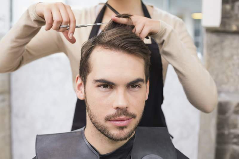 Bagaimana cara mencukur jenggot rambut termudah? Cara termudah untuk memotong rambut pria di rumah