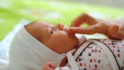 Obat alami yang menyebabkan luka aphtha pada bayi! Bagaimana luka aphtha lewat?