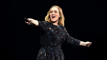 Hari menyakitkan penyanyi terkenal dunia Adele yang memenangkan penghargaan Grammy... Ayahnya meninggal