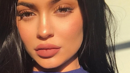 Bibir Kylie Jenner sangat berharga