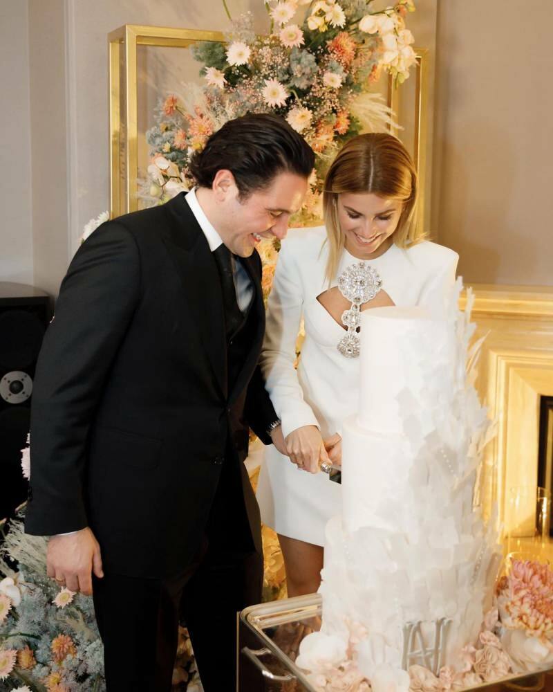 Gambar pertama dari pertunangan Hacı Sabancı dan Nazlı Kayı, pasangan sosialita paling terkenal!