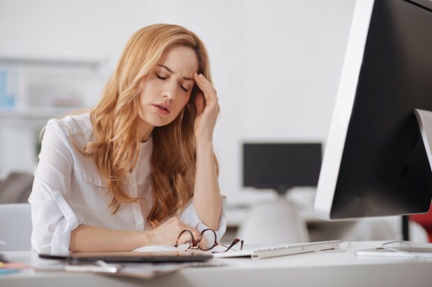 Kelelahan kronis menyebabkan sakit kepala