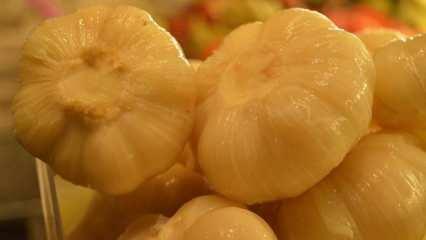 Resep acar bawang putih yang bagus untuk kekebalan tubuh! Bagaimana cara membuat acar bawang putih termudah di rumah?