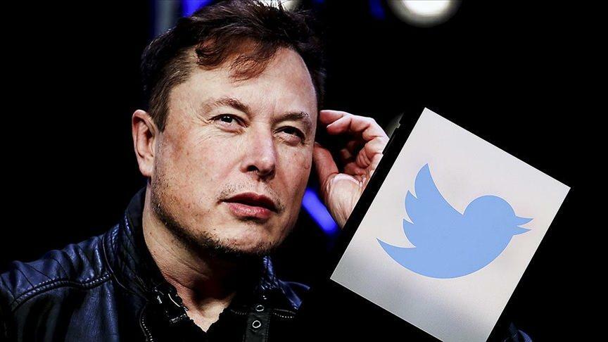 Elon Musk dan Tracy Hawkins berdebat di media sosial 