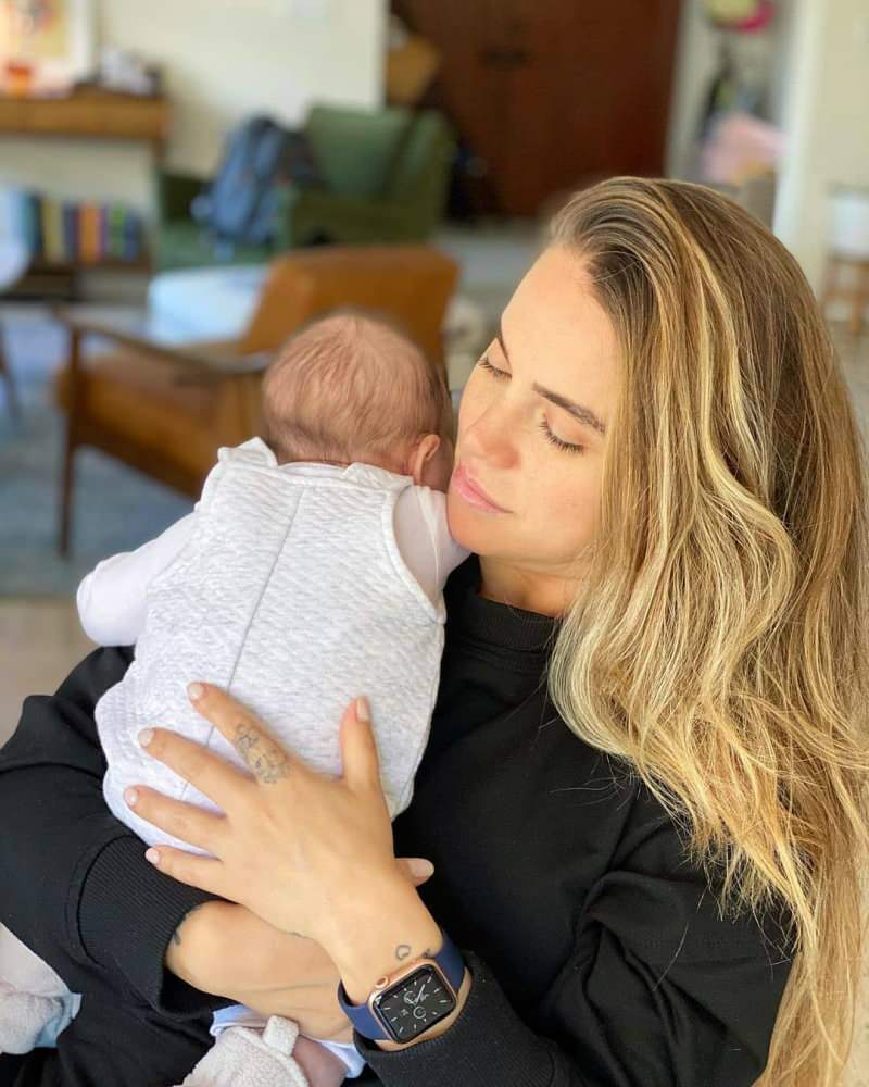 Pergantian aktris Ceyda Ateş setelah dia menggendong bayinya!