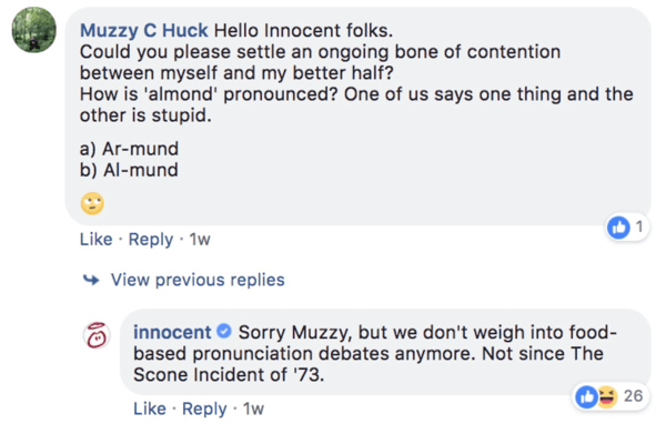 Contoh Innocent yang menanggapi pertanyaan komentar di kiriman Facebook.
