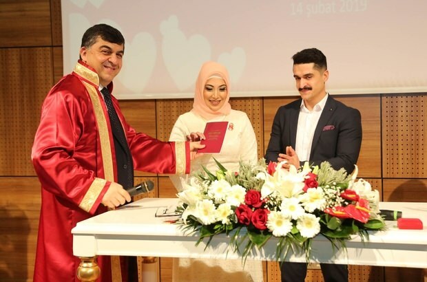 50 pasangan di Şehitkamil mengatakan 'ya' untuk kebahagiaan