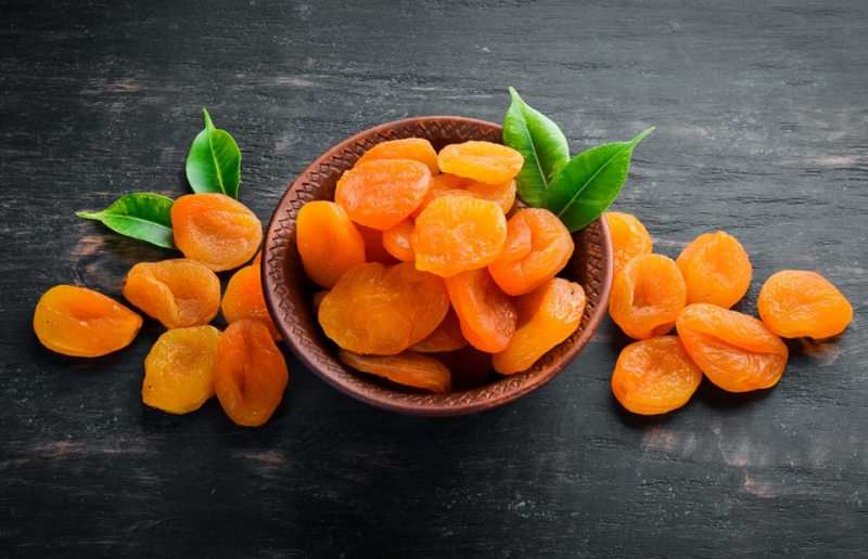 Bagaimana cara mengeringkan aprikot dengan metode alami di rumah? Metode pengeringan termudah
