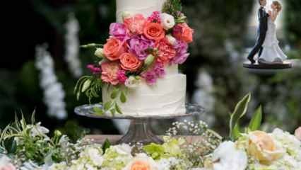 Bagaimana cara memilih kue pengantin? Pilihan kue pengantin berdasarkan konsep