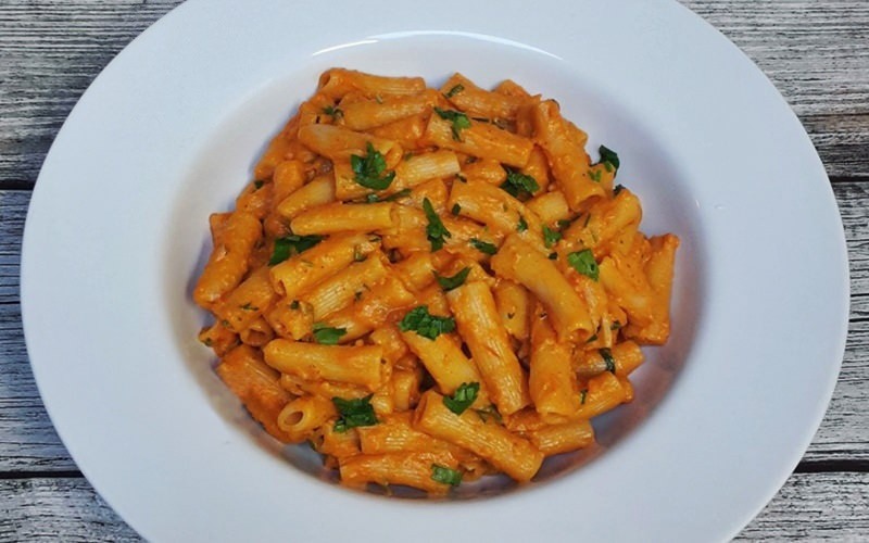 Bagaimana pasta Gigi Hadid dibuat? Resep pasta tomat Gigi Hadid