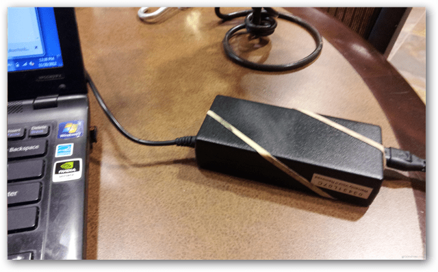 karet gelang pada bata power laptop