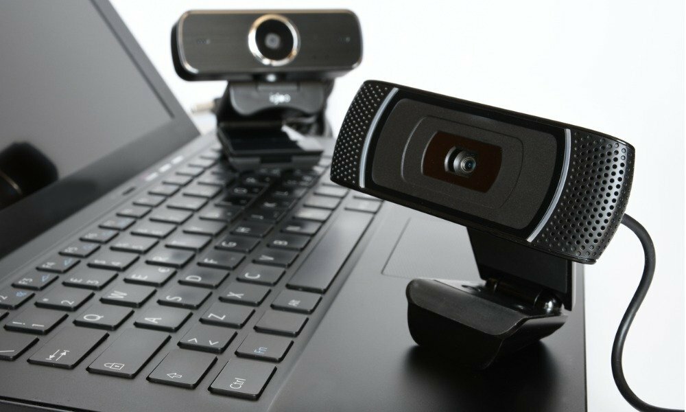 video-conferencing-zoom-kamera-pahlawan