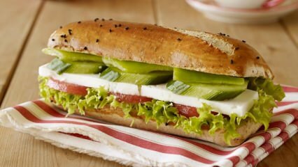 Bagaimana cara menyiapkan sandwich yang mudah?