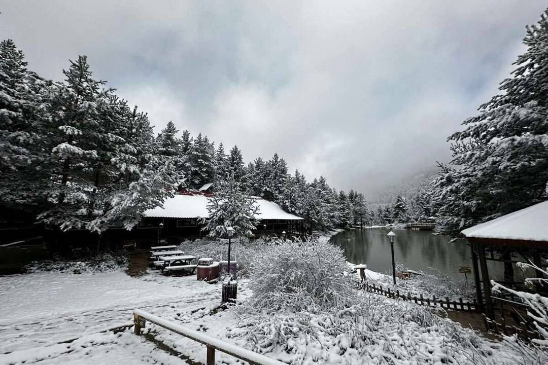 Taman Alam Danau Limni memutih