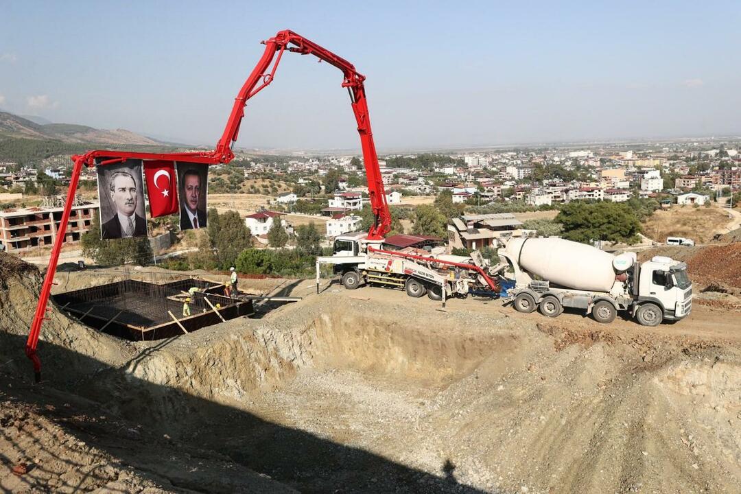  Situs rumah anak-anak yang fondasinya diletakkan di Hatay dan Adıyaman