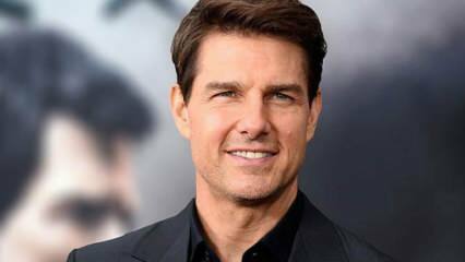 Penggemar Tom Cruise mendorong set!