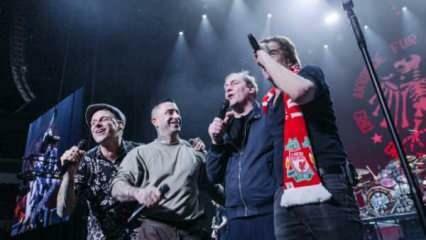 Band rock Jerman Toten Hosen bermain untuk Turki Lebih dari 1 juta euro terkumpul!