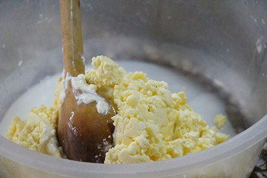 Cara membuat mentega dari susu mentah
